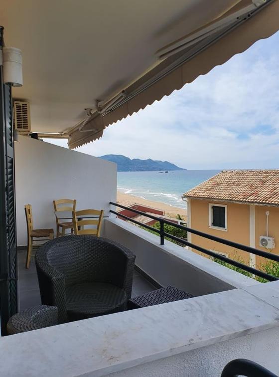 Ammos Beach House กลีฟาดา ภายนอก รูปภาพ