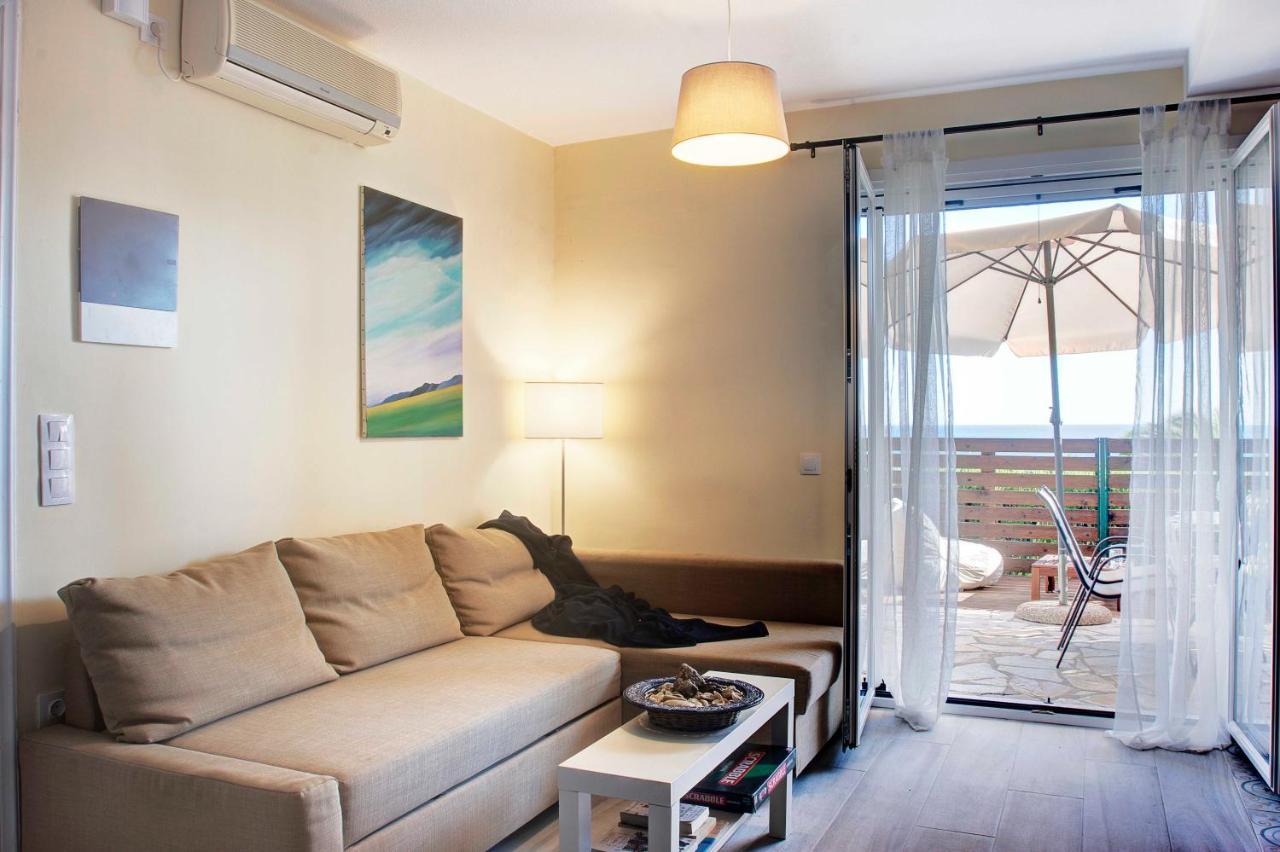 Ammos Beach House กลีฟาดา ภายนอก รูปภาพ