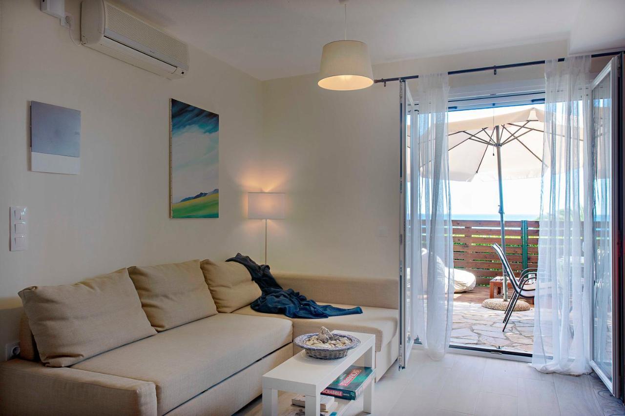 Ammos Beach House กลีฟาดา ภายนอก รูปภาพ